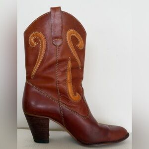 Vintage 1970s cowboy boots,  genuine Brazil leather, wooden heel boho 9 M